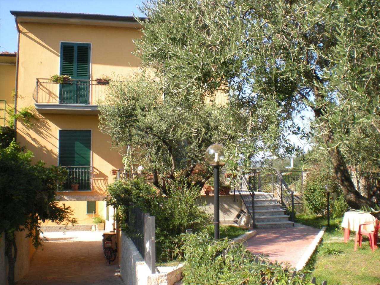 B&B Al Calcandola Сарцана Екстер'єр фото